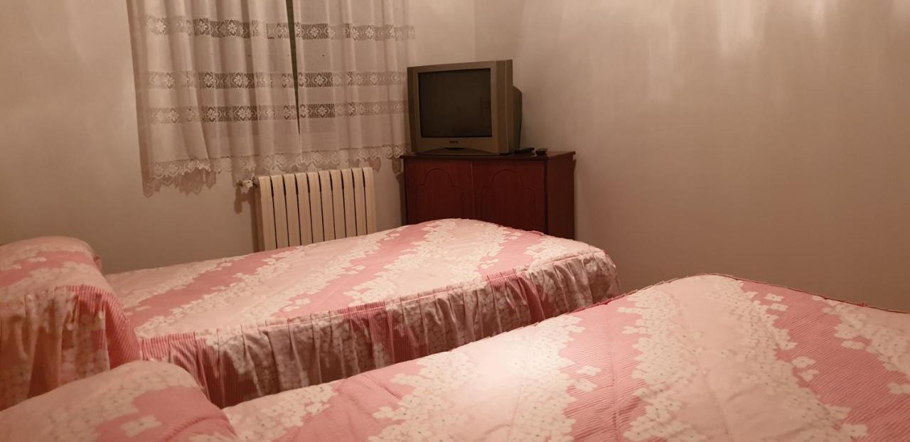 Apartamento Rural La Muralla De Pedraza Chavida ภายนอก รูปภาพ