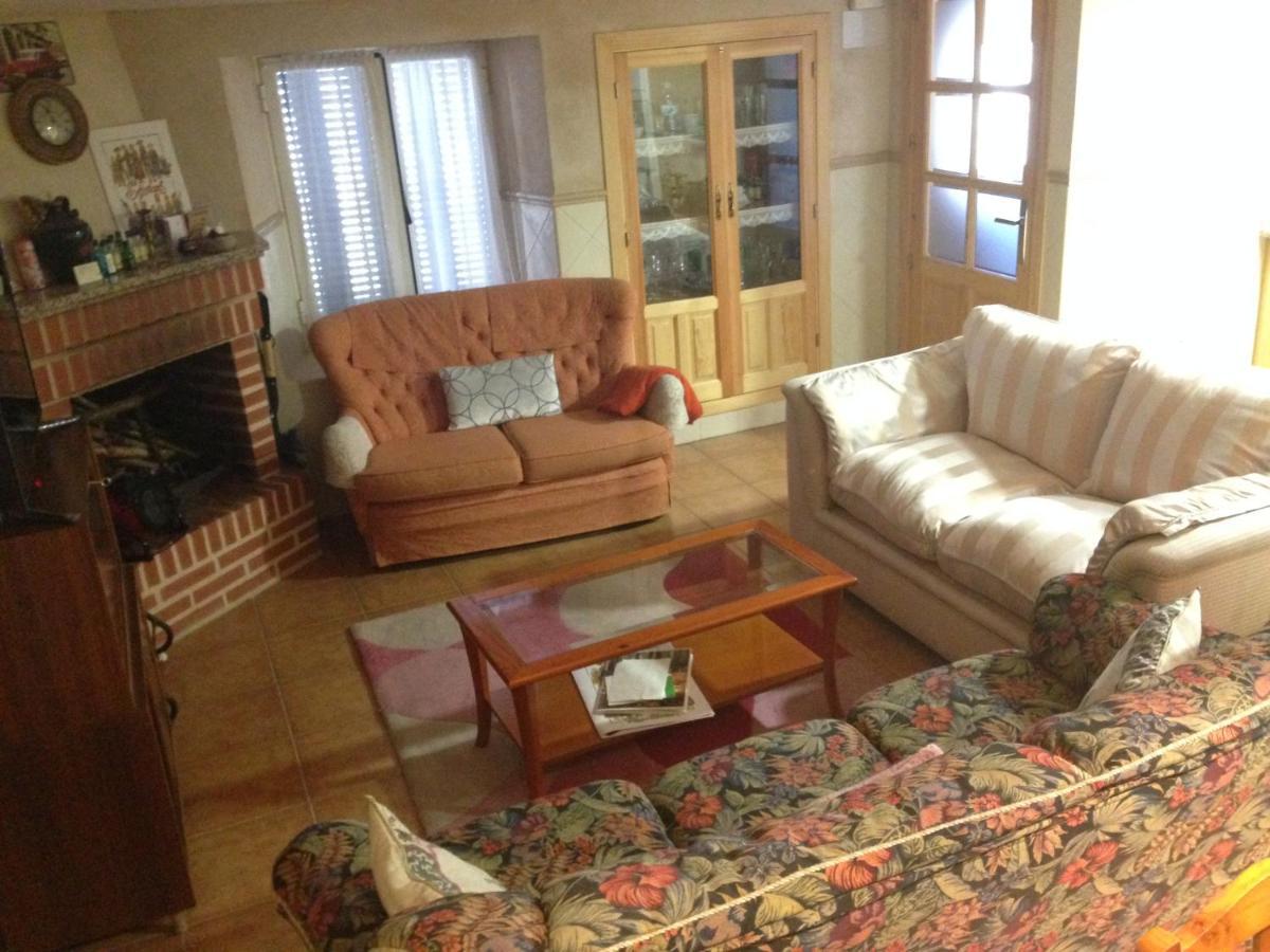 Apartamento Rural La Muralla De Pedraza Chavida ภายนอก รูปภาพ