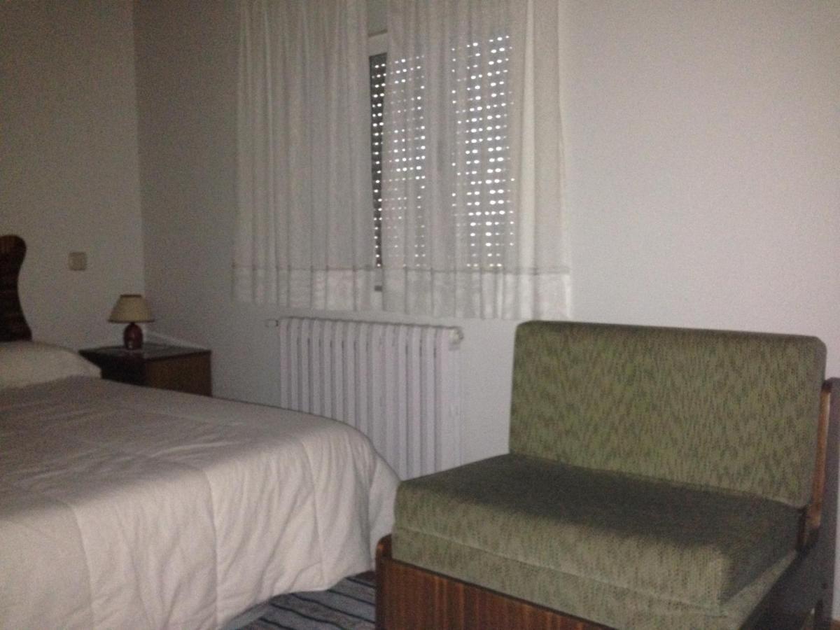 Apartamento Rural La Muralla De Pedraza Chavida ภายนอก รูปภาพ